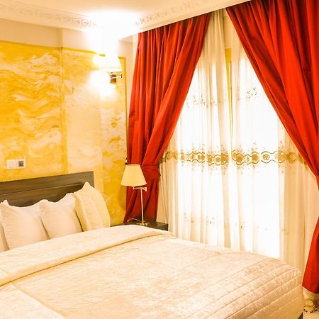 Noubou International Hotel Дуала Экстерьер фото