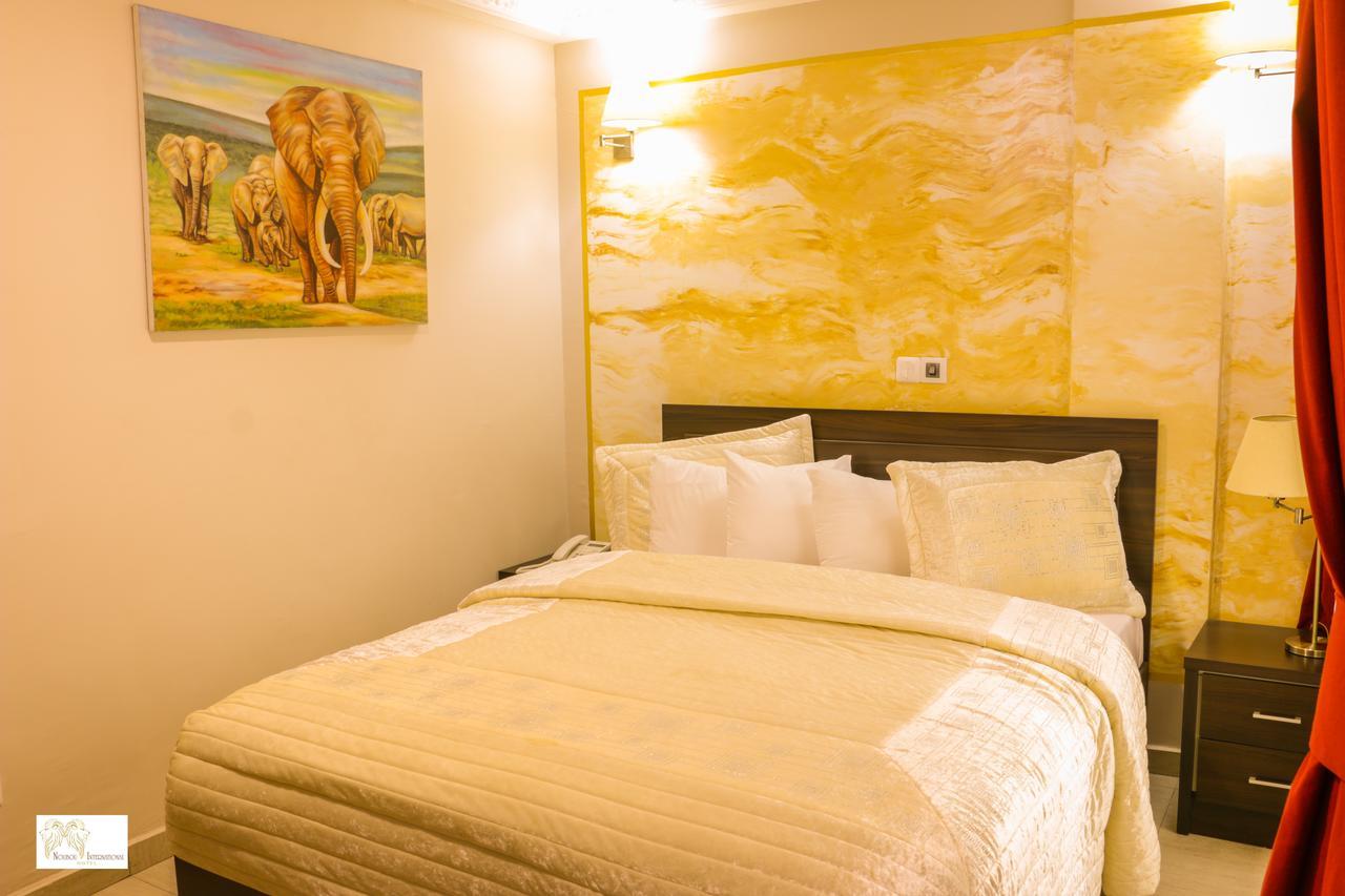Noubou International Hotel Дуала Экстерьер фото
